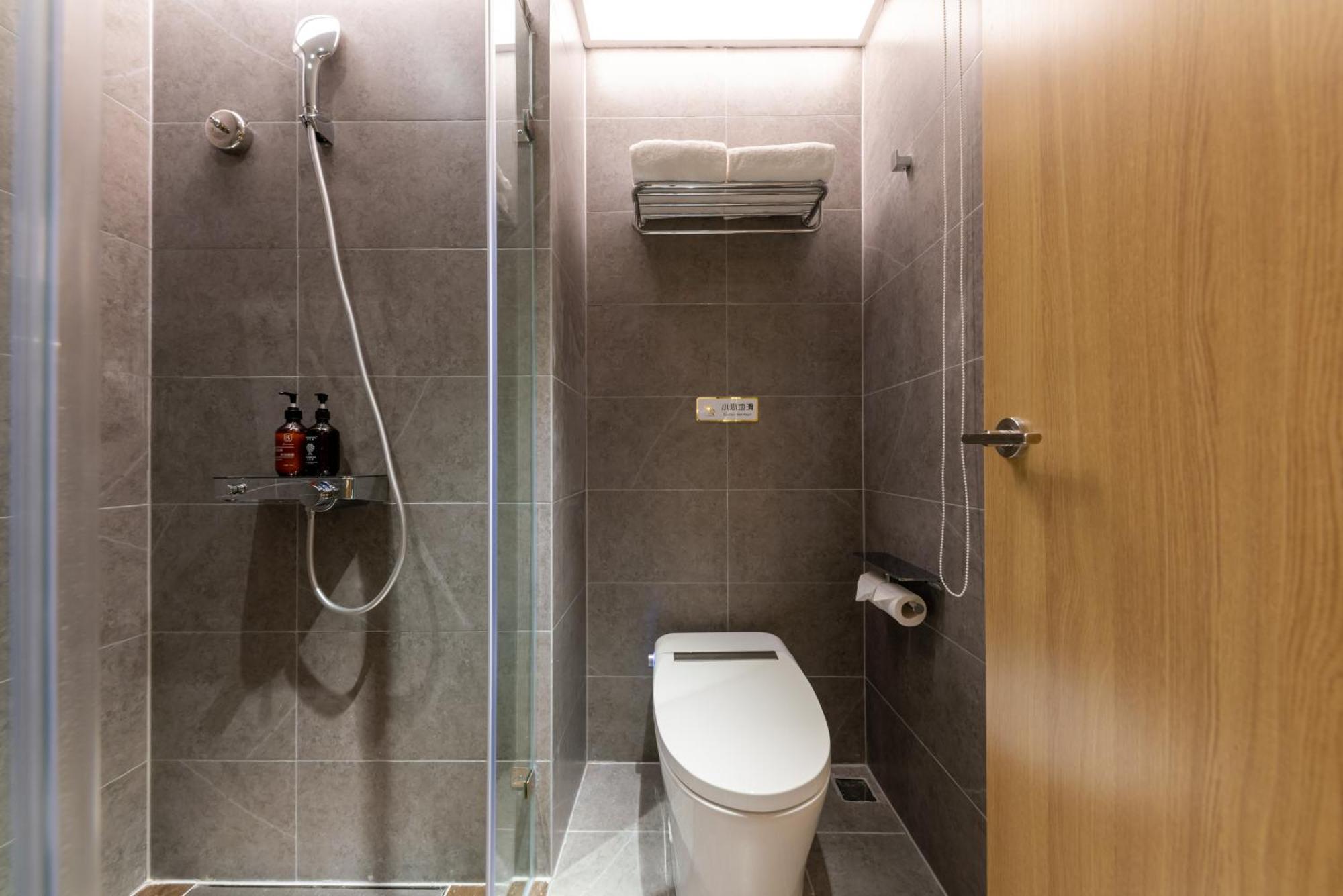 Jingfang Building Smart Hotel - Located In The Busiest Part Of The Downtown Area, Near Beijing Tiananmen Square And The Forbidden City,Wangfujing Shopping Street ,Newly Opened Hotel,Provide Free Laundry Service,Provide Tourism And Ticketing Services Exteriér fotografie